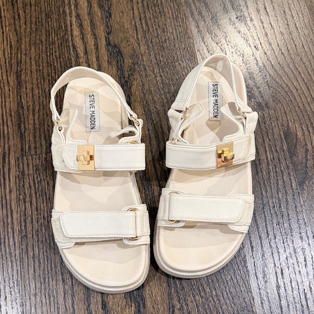 Steve Madden Ivory Sandals with Metallic Accent